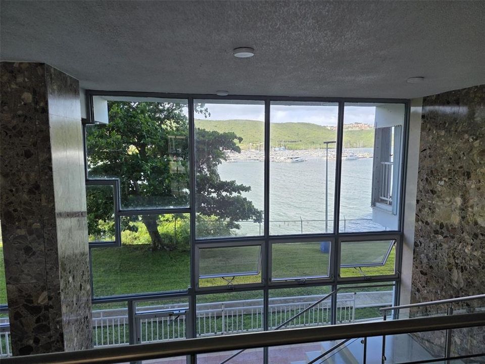 На продажу: $220,000 (1 спален, 1 ванн, 1063 Квадратных фут)