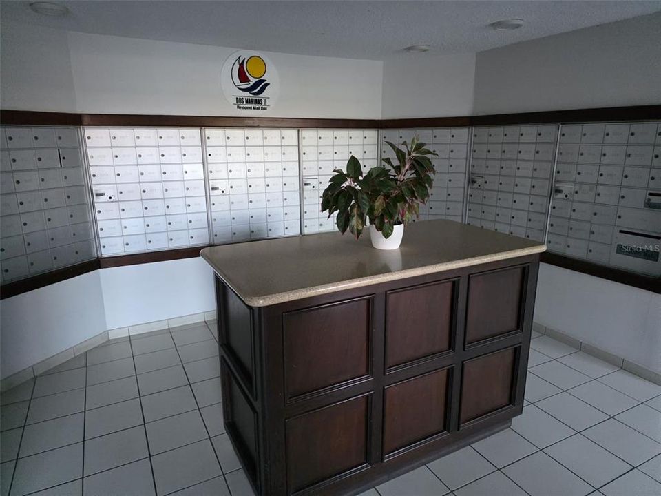 На продажу: $220,000 (1 спален, 1 ванн, 1063 Квадратных фут)