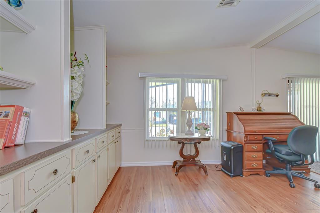 待售: $149,900 (2 贝兹, 2 浴室, 1248 平方英尺)