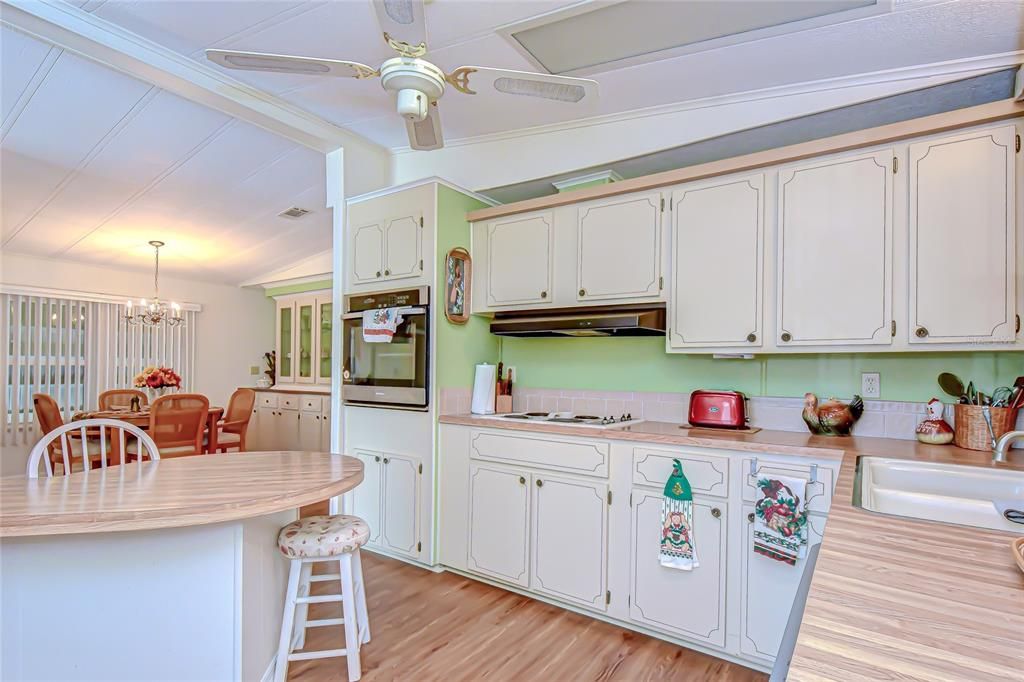 待售: $149,900 (2 贝兹, 2 浴室, 1248 平方英尺)