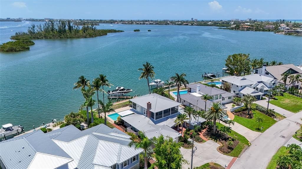 For Sale: $4,795,000 (4 beds, 4 baths, 3866 Square Feet)