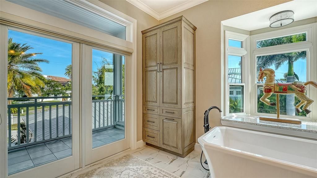 For Sale: $4,795,000 (4 beds, 4 baths, 3866 Square Feet)