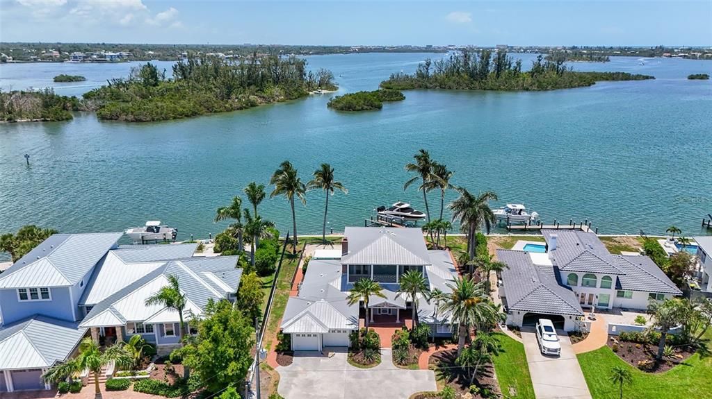 For Sale: $4,795,000 (4 beds, 4 baths, 3866 Square Feet)