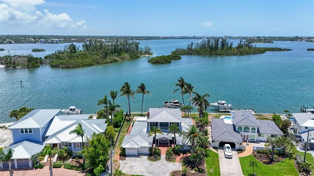 For Sale: $4,795,000 (4 beds, 4 baths, 3866 Square Feet)