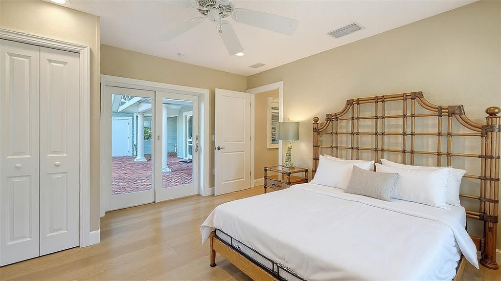 For Sale: $4,795,000 (4 beds, 4 baths, 3866 Square Feet)