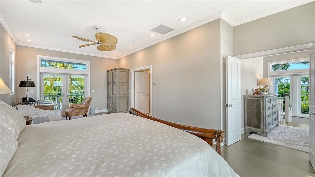 For Sale: $4,795,000 (4 beds, 4 baths, 3866 Square Feet)