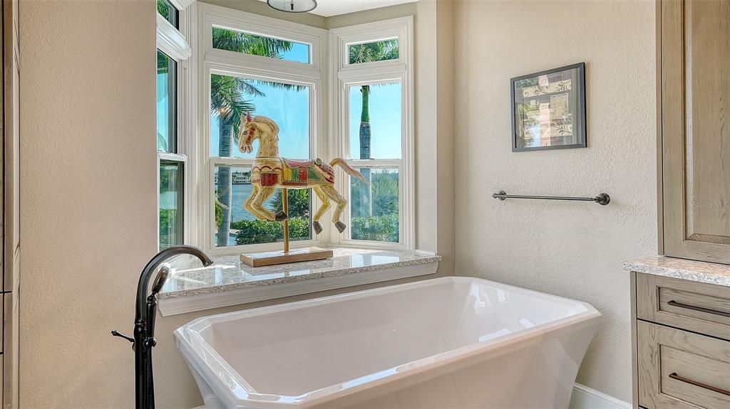 For Sale: $4,795,000 (4 beds, 4 baths, 3866 Square Feet)