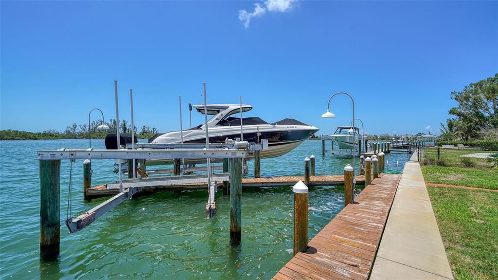 For Sale: $4,795,000 (4 beds, 4 baths, 3866 Square Feet)