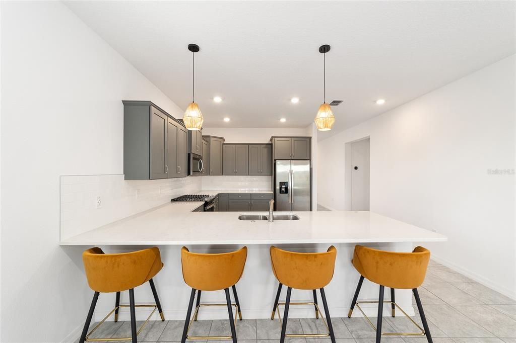 En Venta: $325,000 (3 camas, 2 baños, 1856 Pies cuadrados)