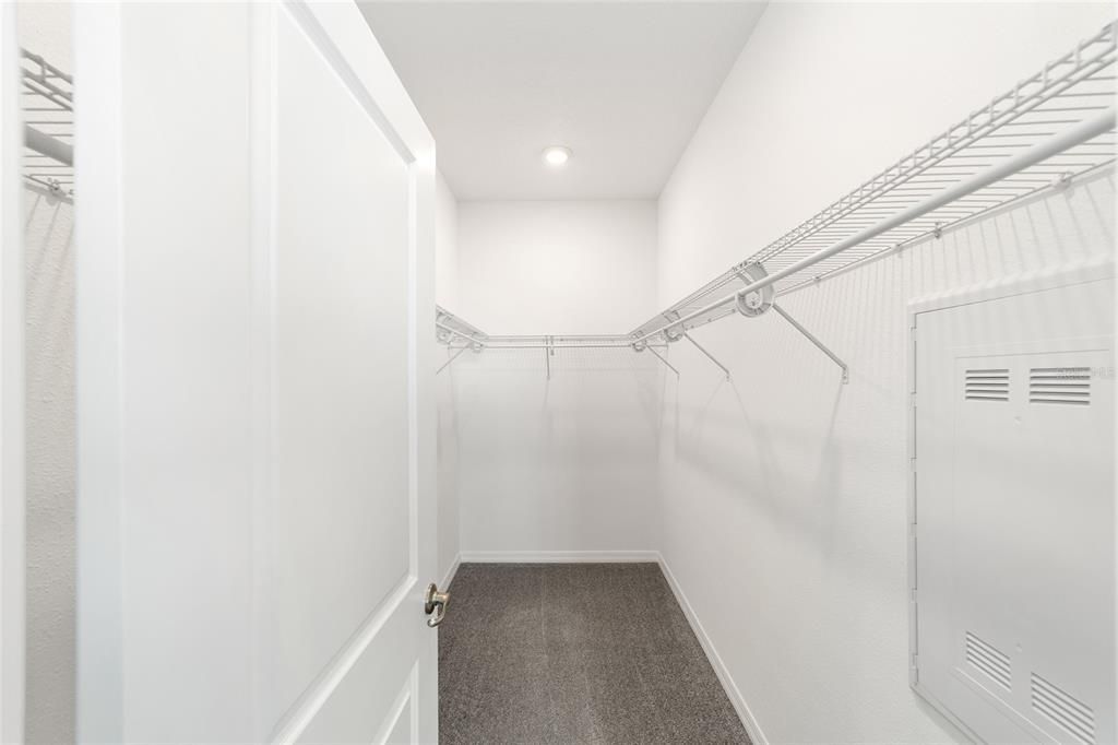 En Venta: $325,000 (3 camas, 2 baños, 1856 Pies cuadrados)