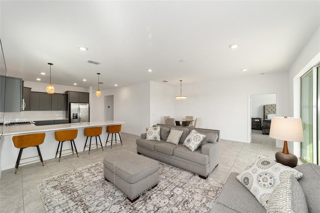 En Venta: $325,000 (3 camas, 2 baños, 1856 Pies cuadrados)