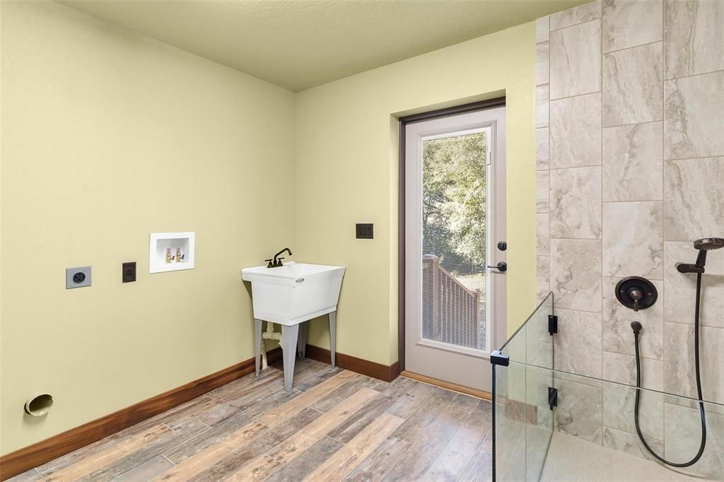 En Venta: $625,000 (2 camas, 2 baños, 1105 Pies cuadrados)