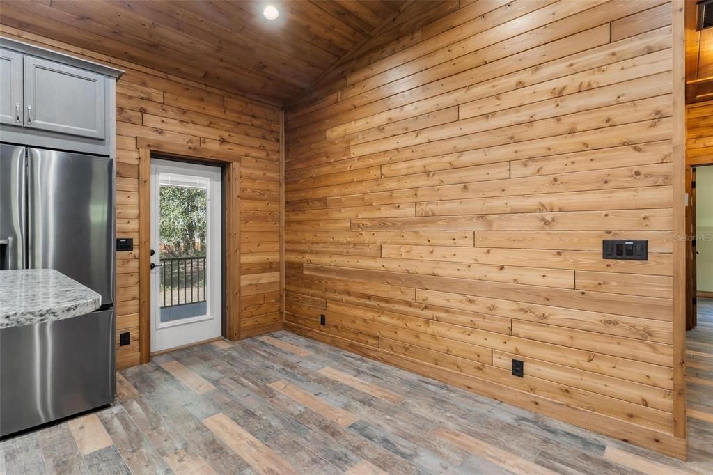 En Venta: $625,000 (2 camas, 2 baños, 1105 Pies cuadrados)