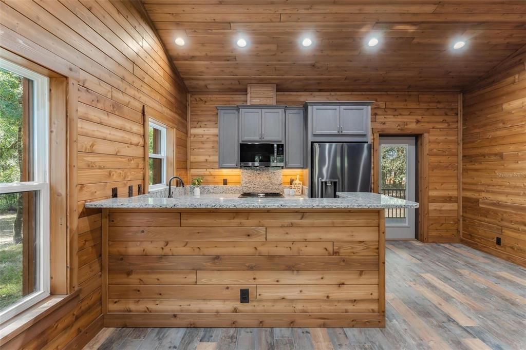 En Venta: $625,000 (2 camas, 2 baños, 1105 Pies cuadrados)