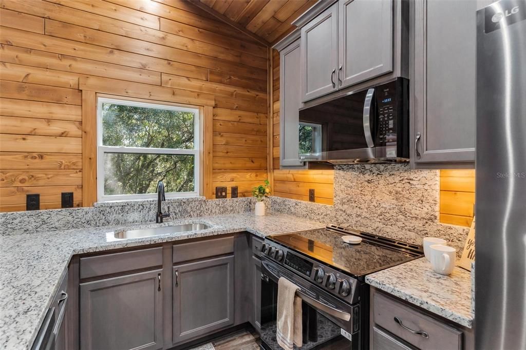 En Venta: $625,000 (2 camas, 2 baños, 1105 Pies cuadrados)