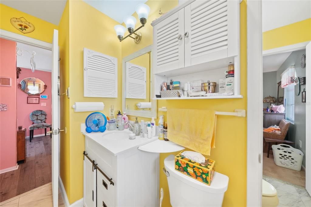 For Sale: $219,900 (2 beds, 1 baths, 1351 Square Feet)