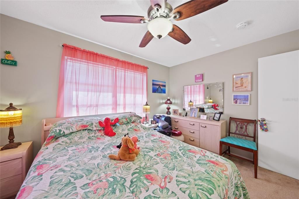 For Sale: $219,900 (2 beds, 1 baths, 1351 Square Feet)