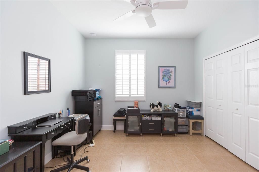 For Sale: $377,000 (3 beds, 2 baths, 1800 Square Feet)