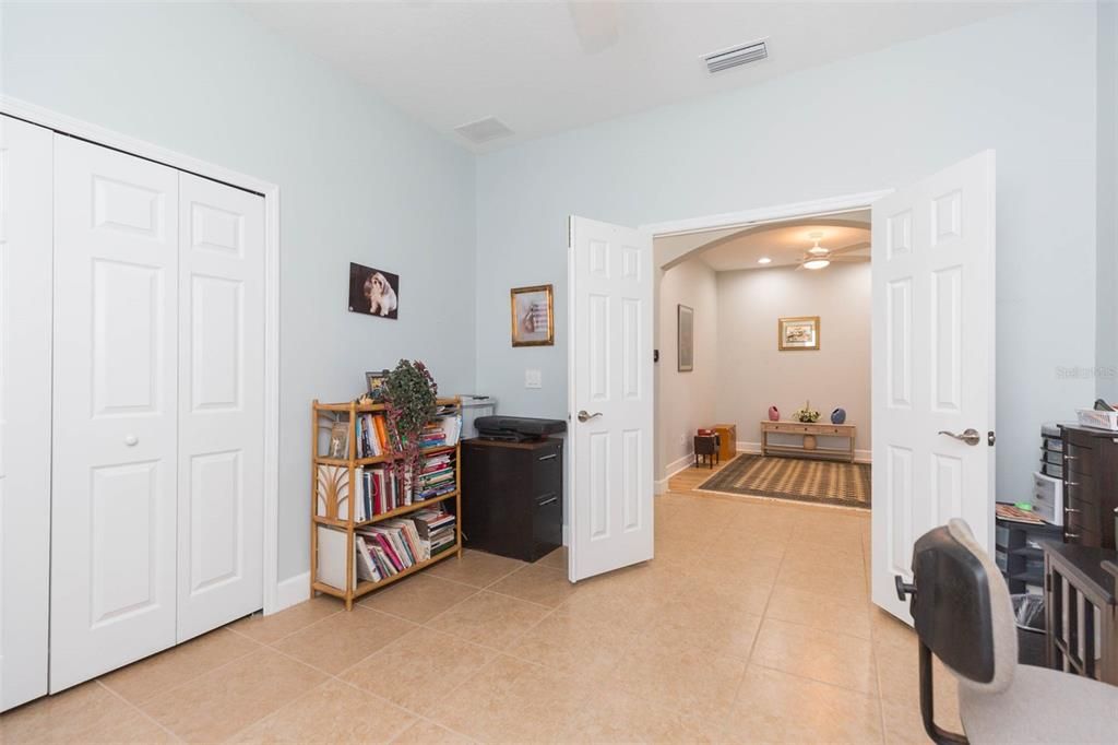 For Sale: $377,000 (3 beds, 2 baths, 1800 Square Feet)