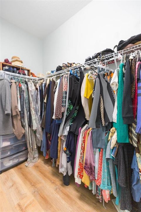 For Sale: $377,000 (3 beds, 2 baths, 1800 Square Feet)