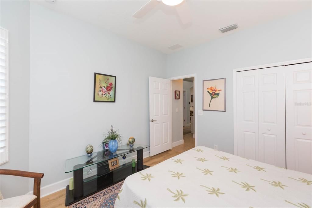 For Sale: $377,000 (3 beds, 2 baths, 1800 Square Feet)