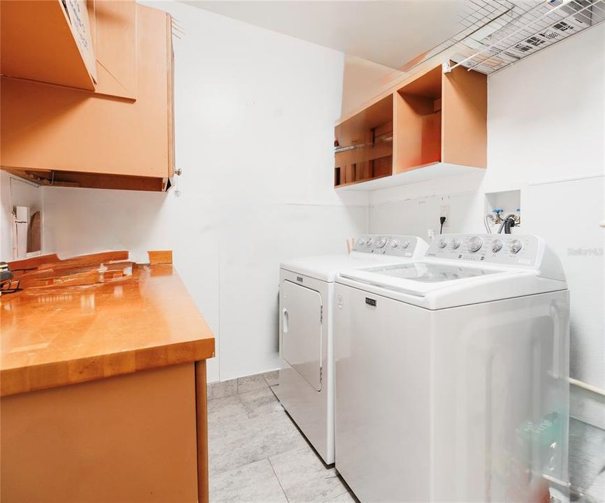 For Rent: $3,900 (3 beds, 2 baths, 1149 Square Feet)