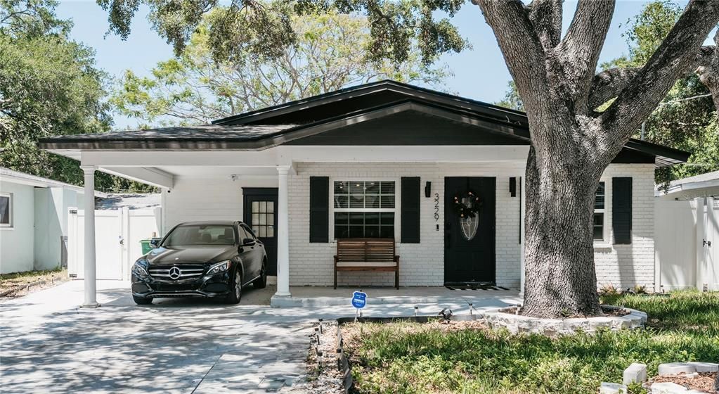 For Rent: $3,900 (3 beds, 2 baths, 1149 Square Feet)