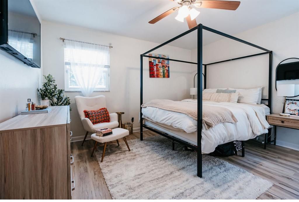 For Rent: $3,900 (3 beds, 2 baths, 1149 Square Feet)