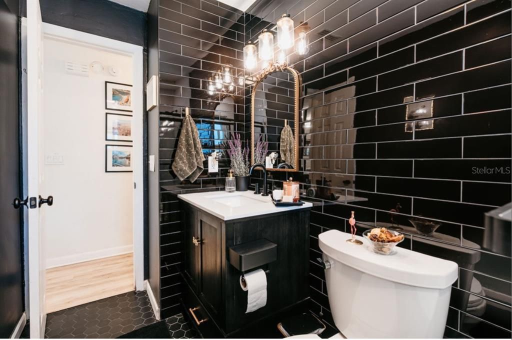 For Rent: $3,900 (3 beds, 2 baths, 1149 Square Feet)