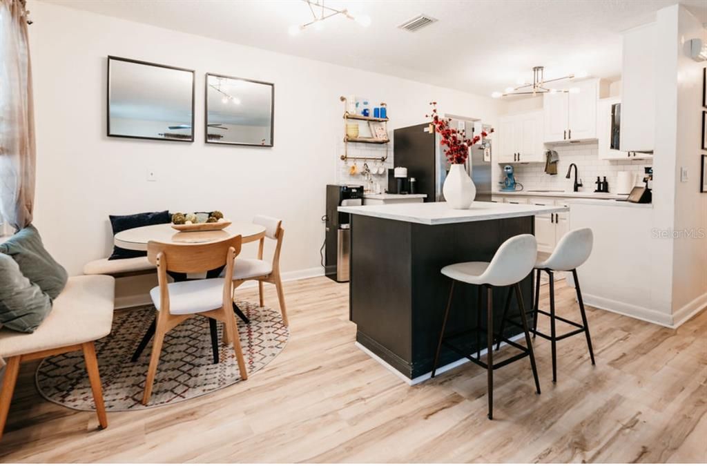 For Rent: $3,900 (3 beds, 2 baths, 1149 Square Feet)