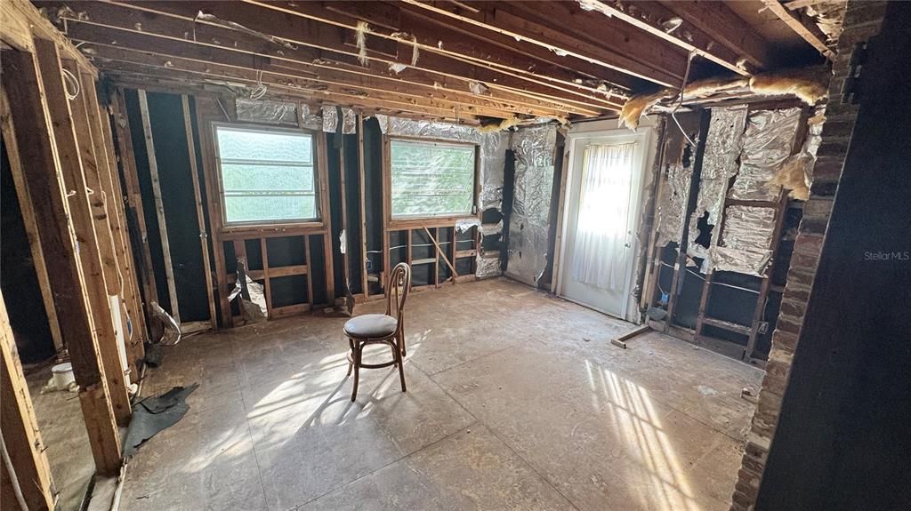 На продажу: $190,000 (3 спален, 1 ванн, 1444 Квадратных фут)