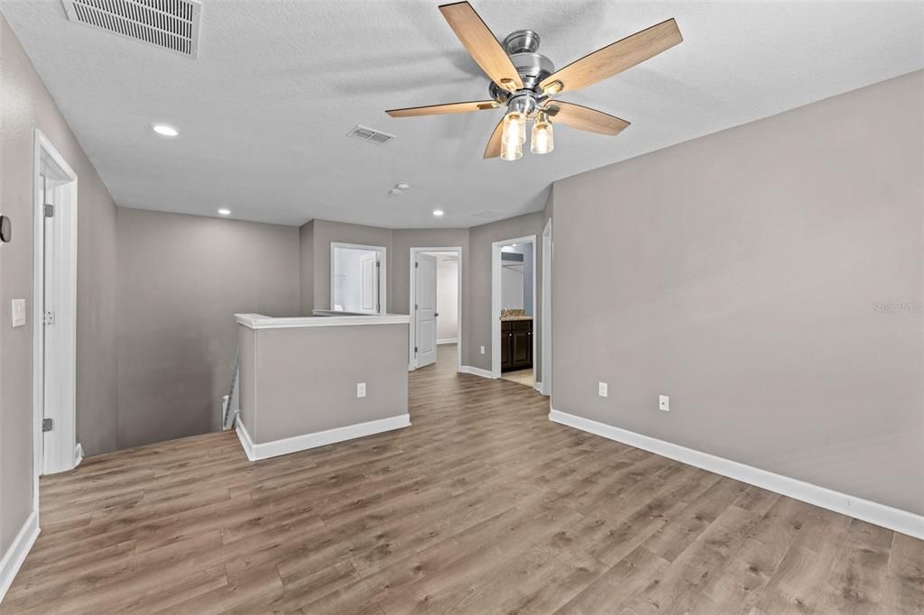 For Rent: $2,900 (3 beds, 2 baths, 2138 Square Feet)