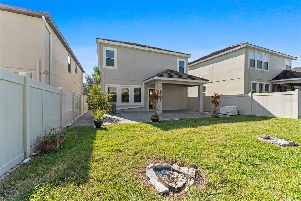 For Rent: $2,900 (3 beds, 2 baths, 2138 Square Feet)