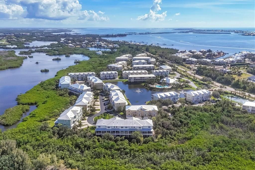 For Sale: $745,000 (4 beds, 3 baths, 2400 Square Feet)