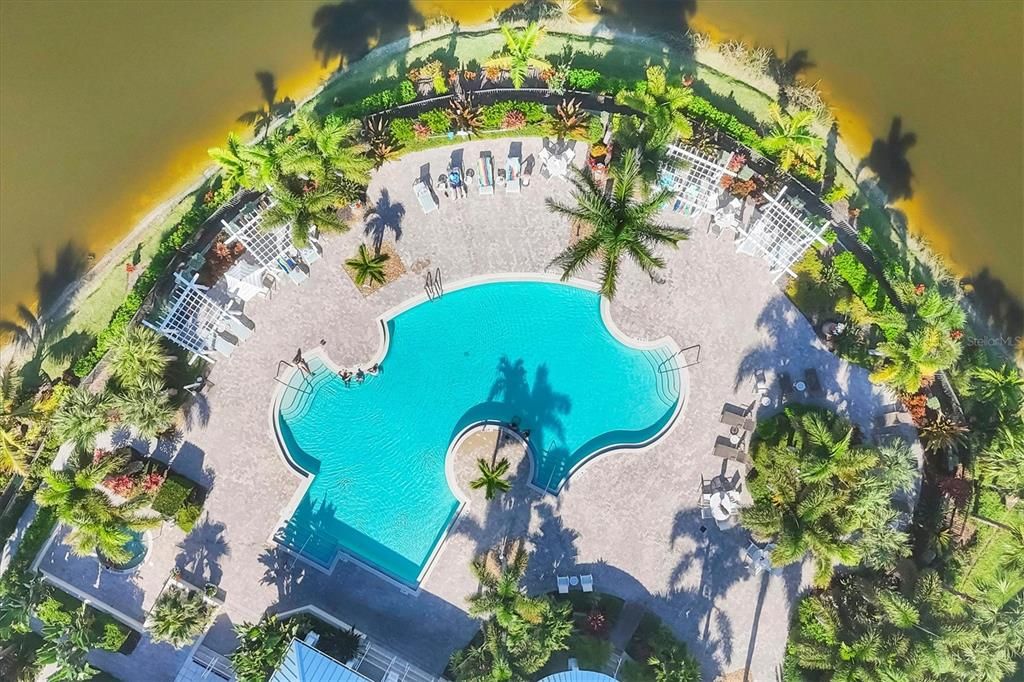 For Sale: $745,000 (4 beds, 3 baths, 2400 Square Feet)