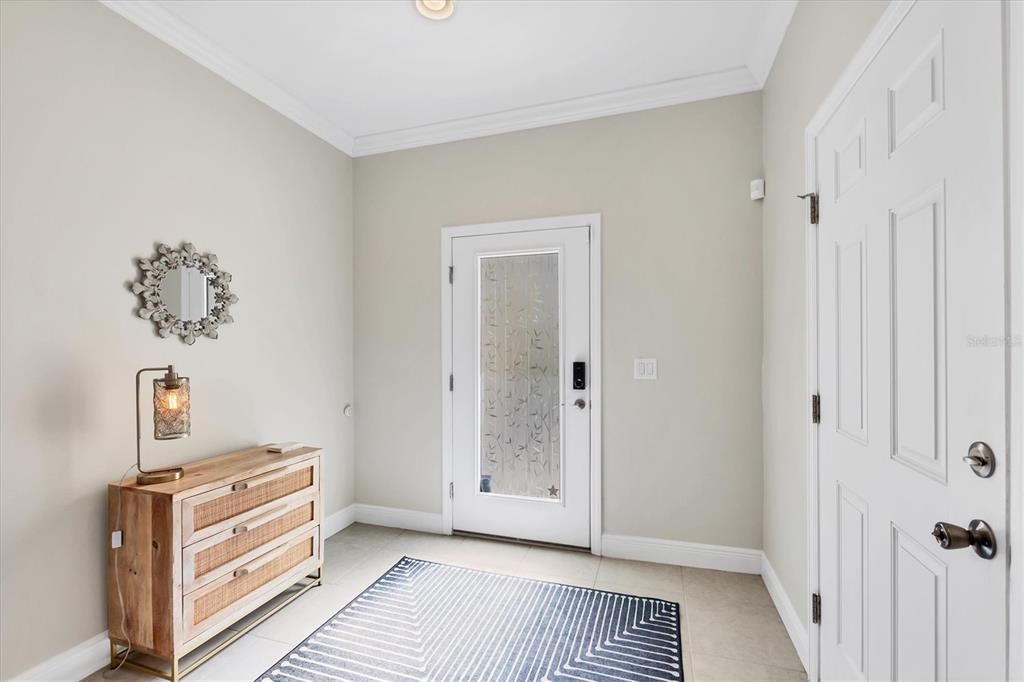 For Sale: $745,000 (4 beds, 3 baths, 2400 Square Feet)