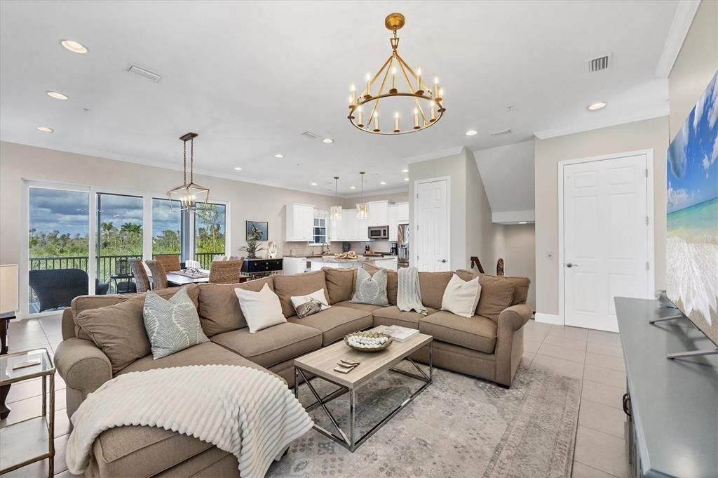 For Sale: $745,000 (4 beds, 3 baths, 2400 Square Feet)