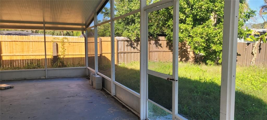 出租: $2,100 (3 贝兹, 2 浴室, 1056 平方英尺)