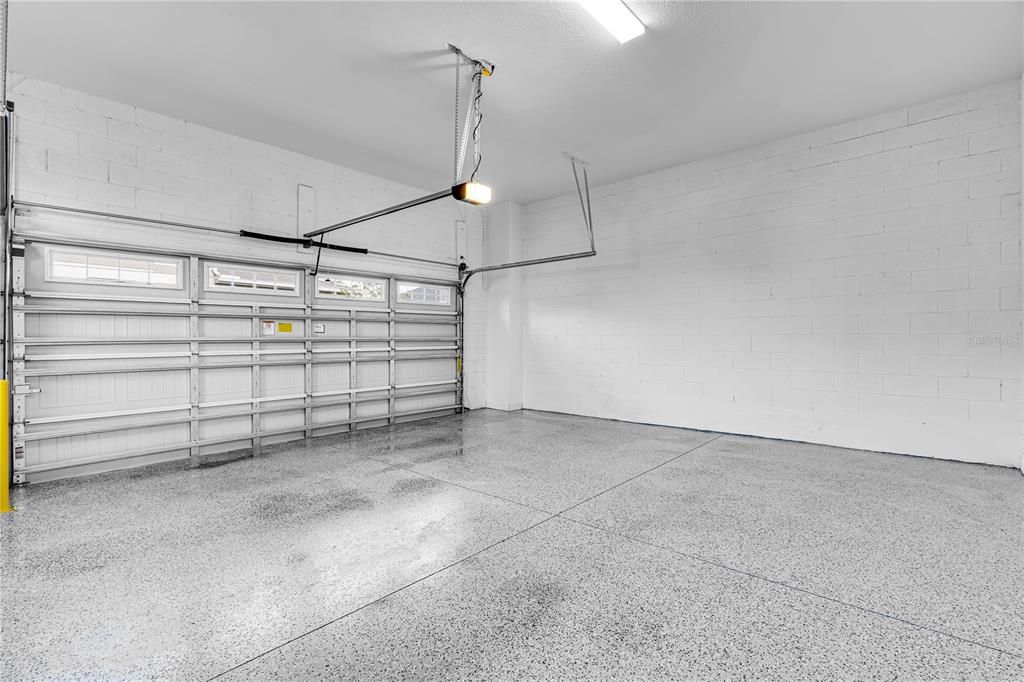 В аренду: $3,800 (3 спален, 2 ванн, 1788 Квадратных фут)