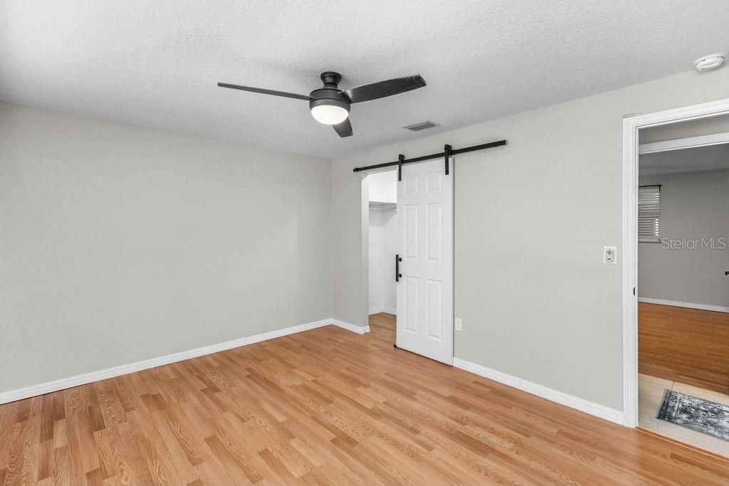 For Sale: $374,000 (4 beds, 2 baths, 2044 Square Feet)