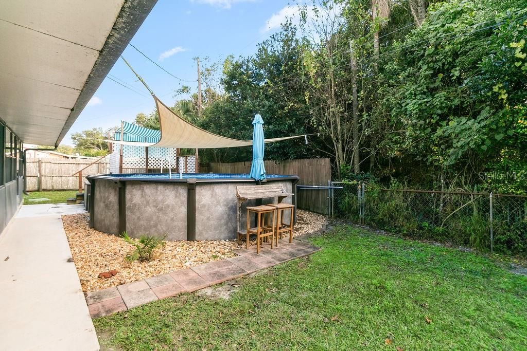 For Sale: $374,000 (4 beds, 2 baths, 2044 Square Feet)