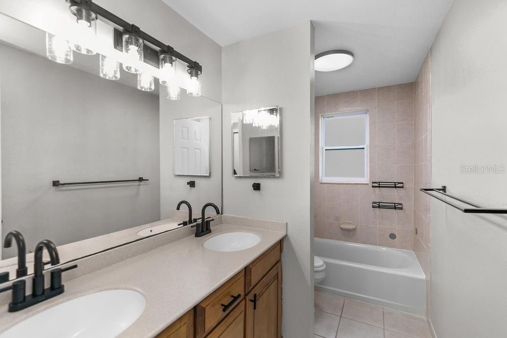 For Sale: $374,000 (4 beds, 2 baths, 2044 Square Feet)