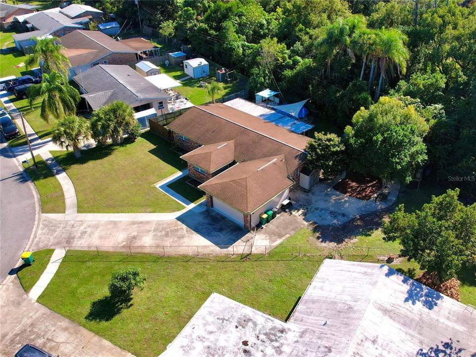 For Sale: $374,000 (4 beds, 2 baths, 2044 Square Feet)