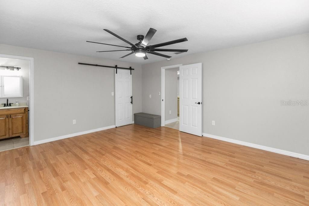 For Sale: $374,000 (4 beds, 2 baths, 2044 Square Feet)