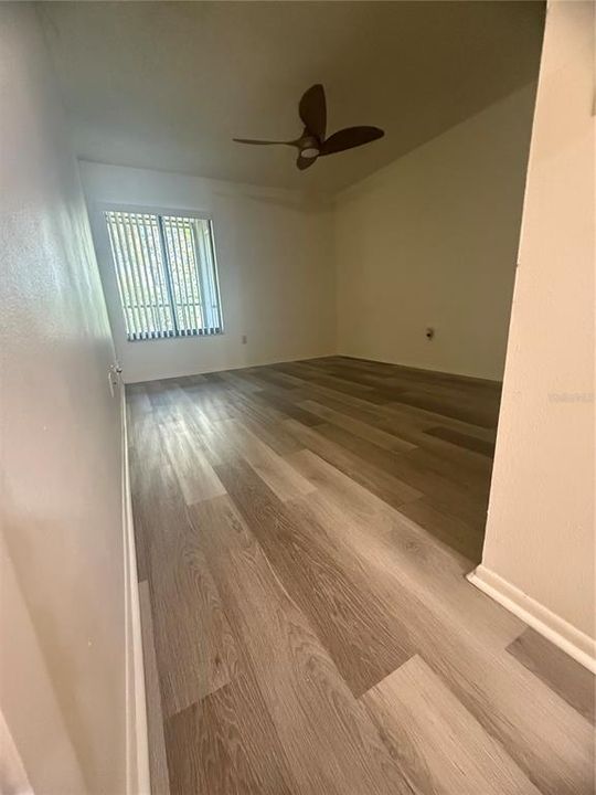 待售: $165,000 (2 贝兹, 2 浴室, 960 平方英尺)