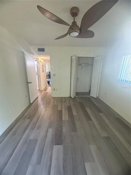 待售: $165,000 (2 贝兹, 2 浴室, 960 平方英尺)