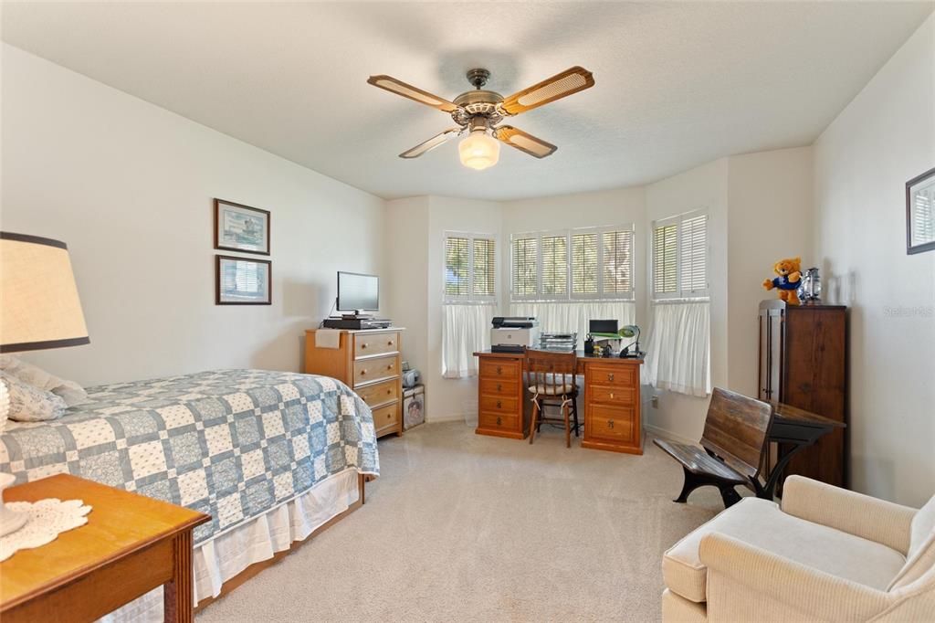 На продажу: $472,500 (3 спален, 2 ванн, 2434 Квадратных фут)