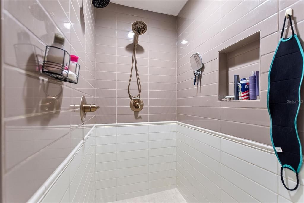 На продажу: $472,500 (3 спален, 2 ванн, 2434 Квадратных фут)