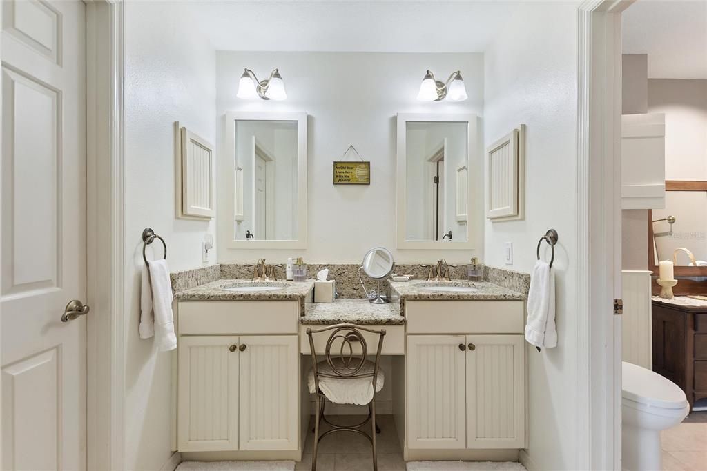 На продажу: $472,500 (3 спален, 2 ванн, 2434 Квадратных фут)