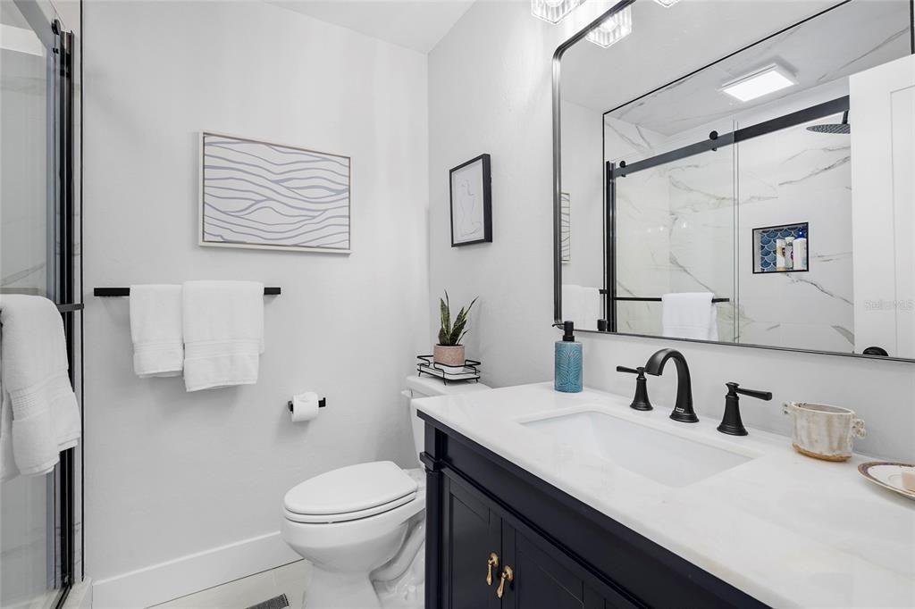 For Sale: $675,000 (2 beds, 2 baths, 900 Square Feet)